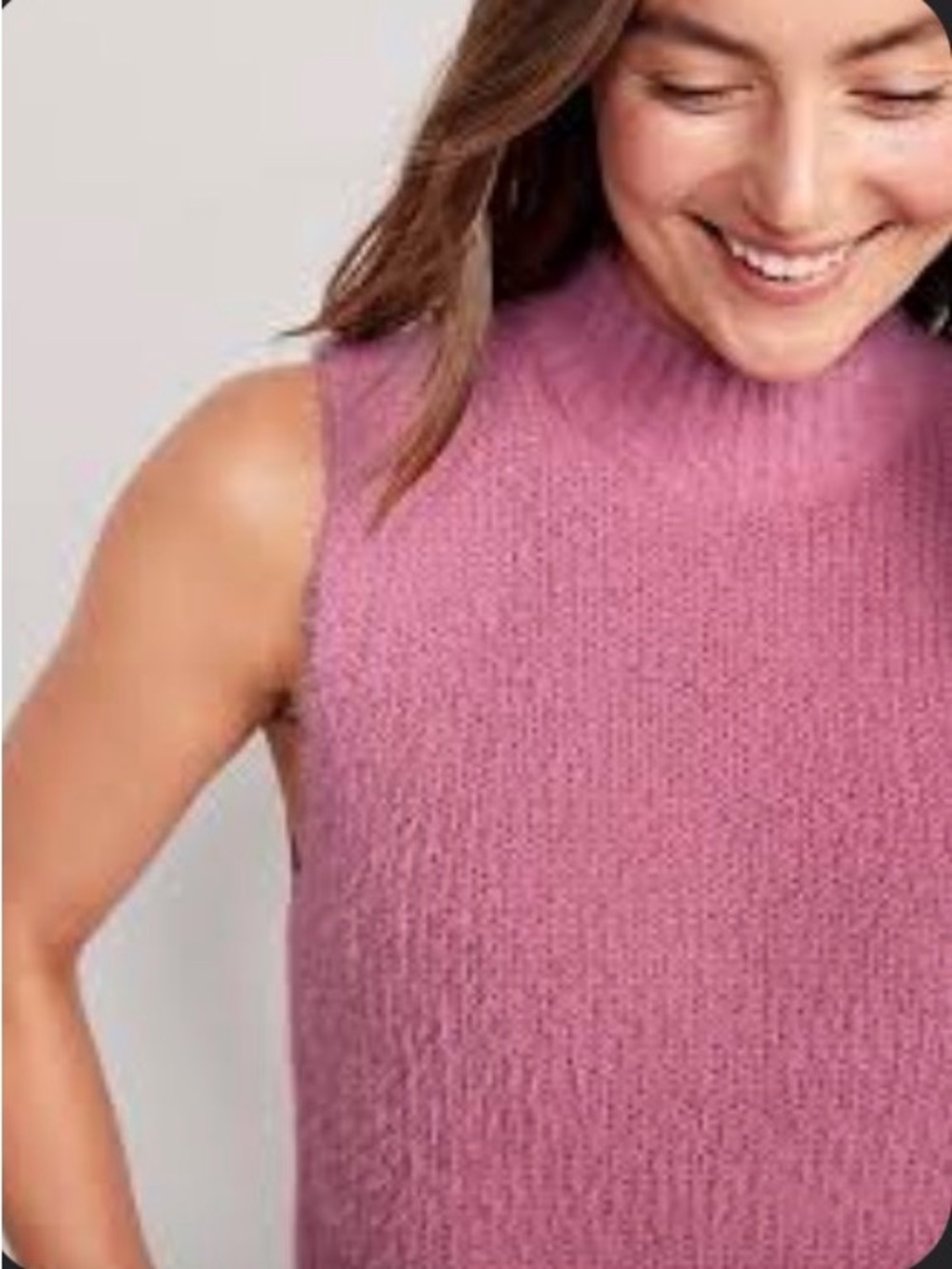 Old Navy Eyelash Fuzzy Ribbed Crewneck Sweater Vest in Rose Pink - Picture 2 of 6